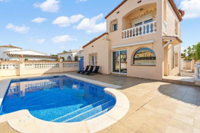 Ferienhaus mit Privatpool für 7 Personen ca 100 qm in Empuriabrava, Costa Brava Golf de Roses